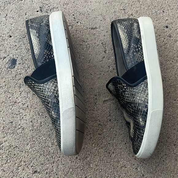 Vince Blair Snakeskin-Embossed Leather Slip-On Sneakers 6.5 - Picture 3 of 7